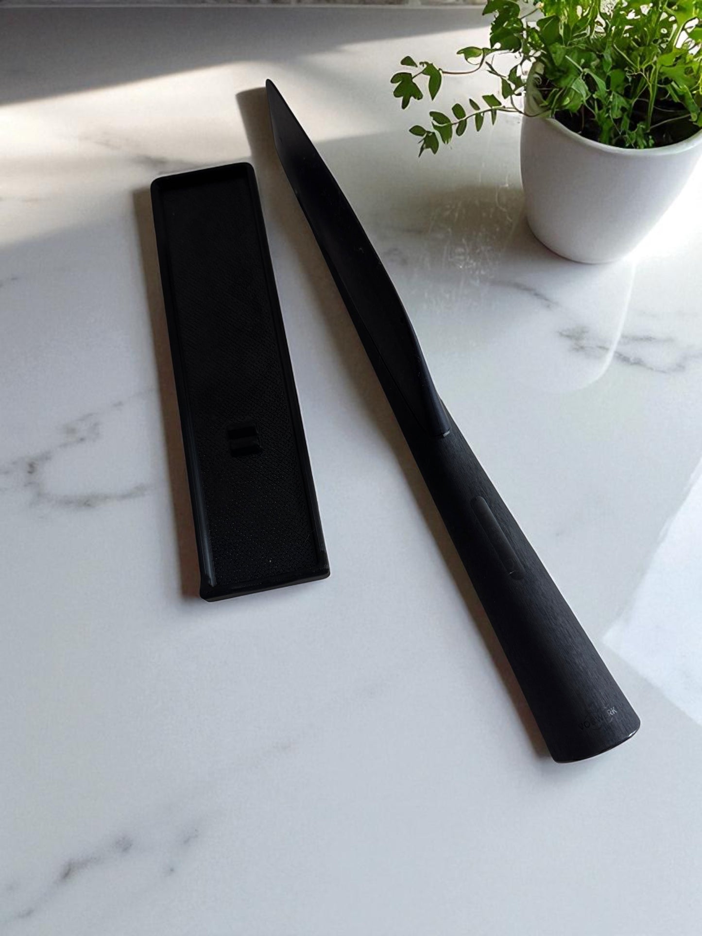 Small Wet Spatula Tray For Keeping Your Bench Clean