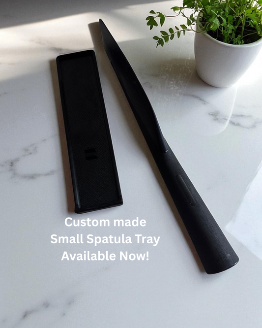 Small Wet Spatula Tray For Keeping Your Bench Clean