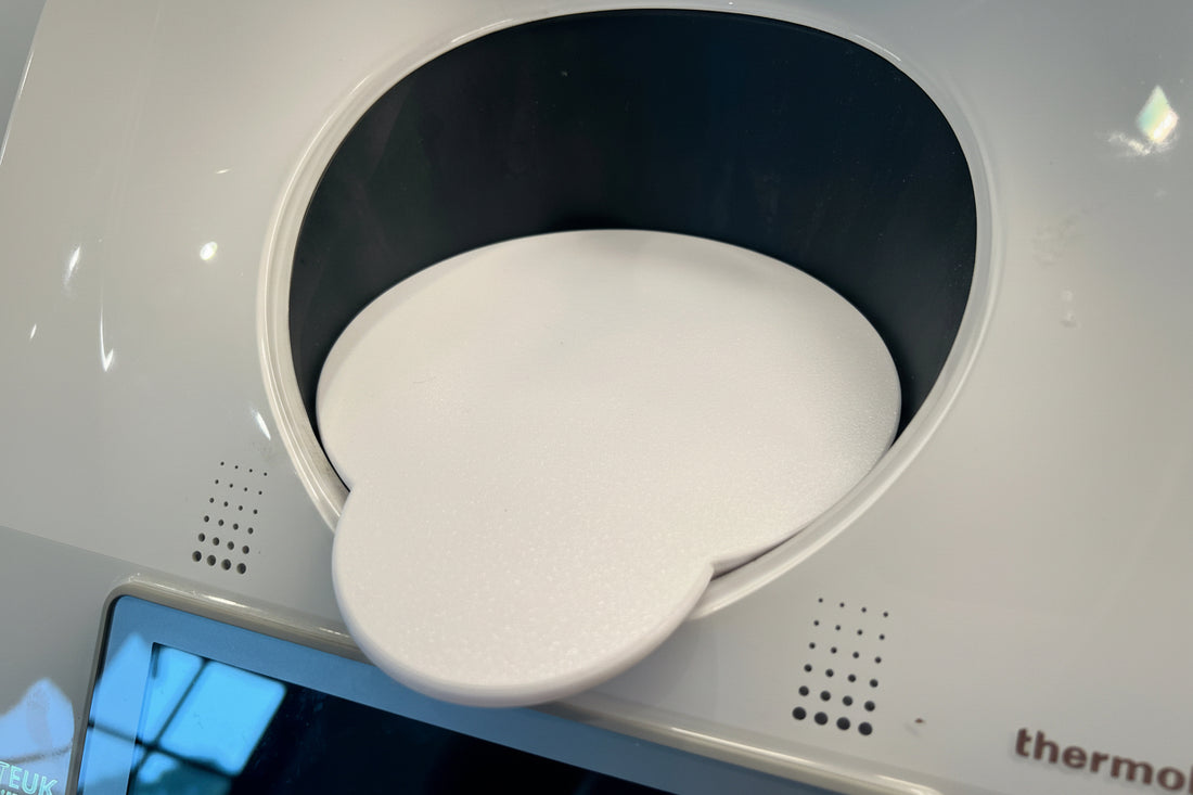 TM6 thermomix and  scale plate