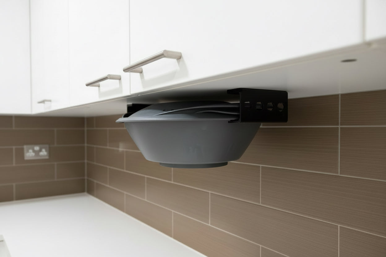 Varoma bowl TM6 under the cupboard